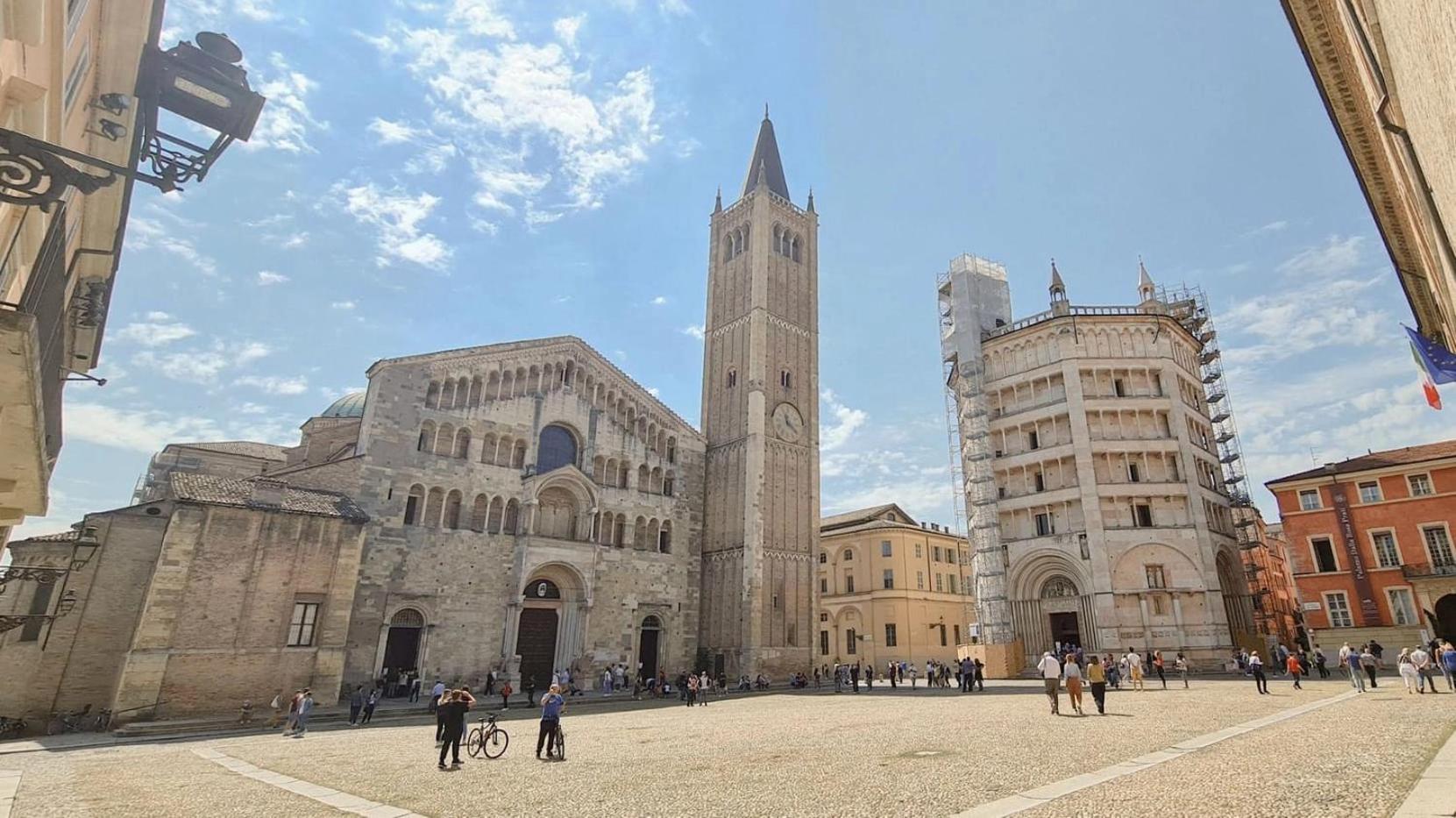 Luxury 4 Al Duomo Di Parma Lejlighed Eksteriør billede